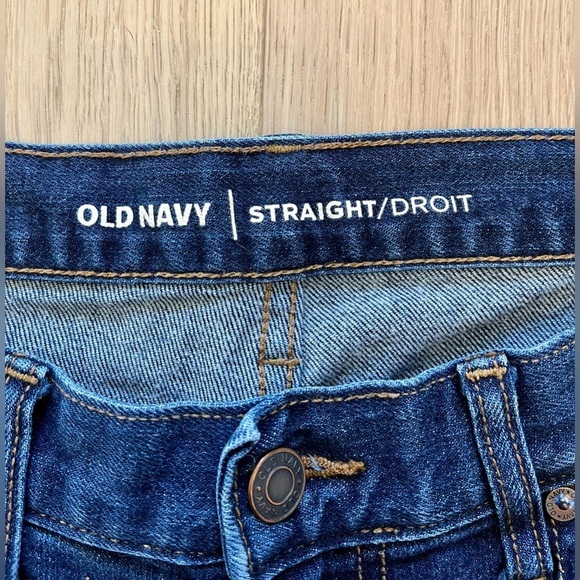 Straight Leg Jeans from Old Navy - Picture 3 of 4
